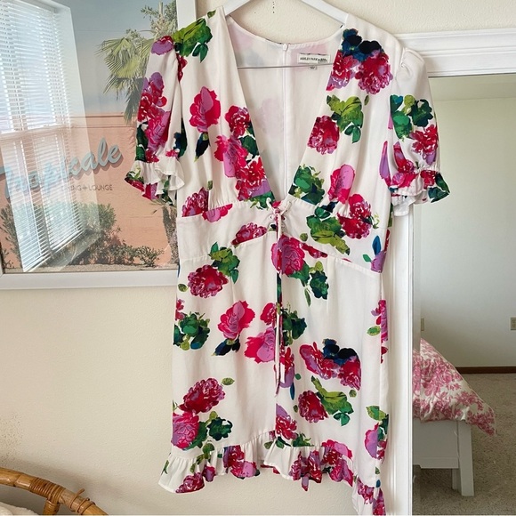 Ashley Park x RTR Floral Ruffle Hem Dress - Picture 4 of 6